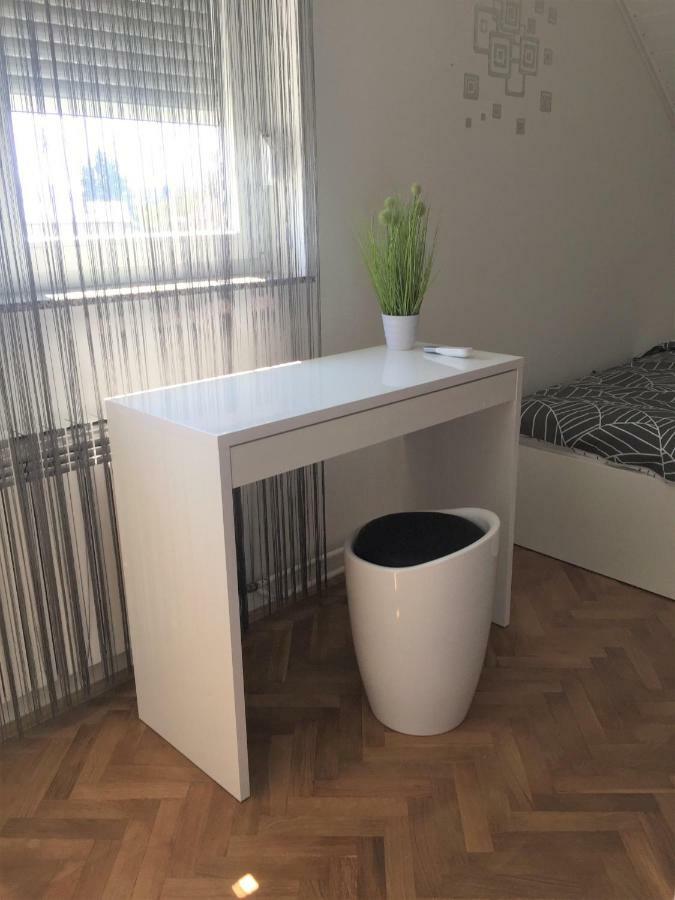 Apartman Studio Sonas 3 With Free Private Parking Karlovac Exterior photo