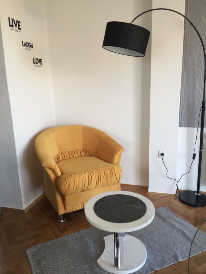 Apartman Studio Sonas 3 With Free Private Parking Karlovac Exterior photo